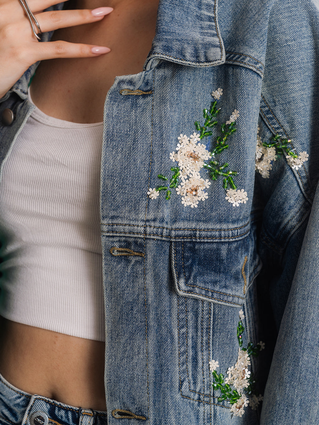 Donna Denim Oversized Embellished Jacket